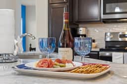 Temple House: Pet-Friendly, 5min Walk to Meta, EV Charger - Professionally Managed by Stay Albatross | Furnished Rentals